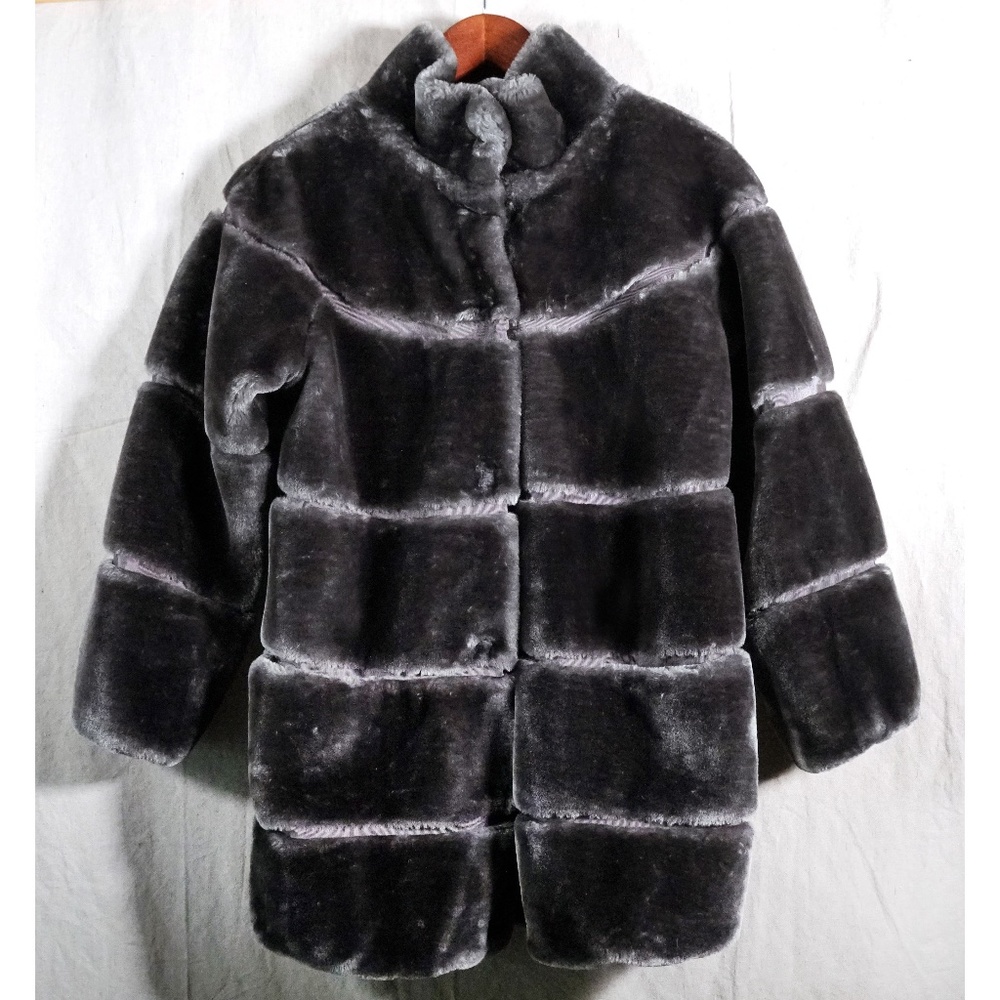 NWOT Monnalisa Girls 12 Faux Fur Jacket